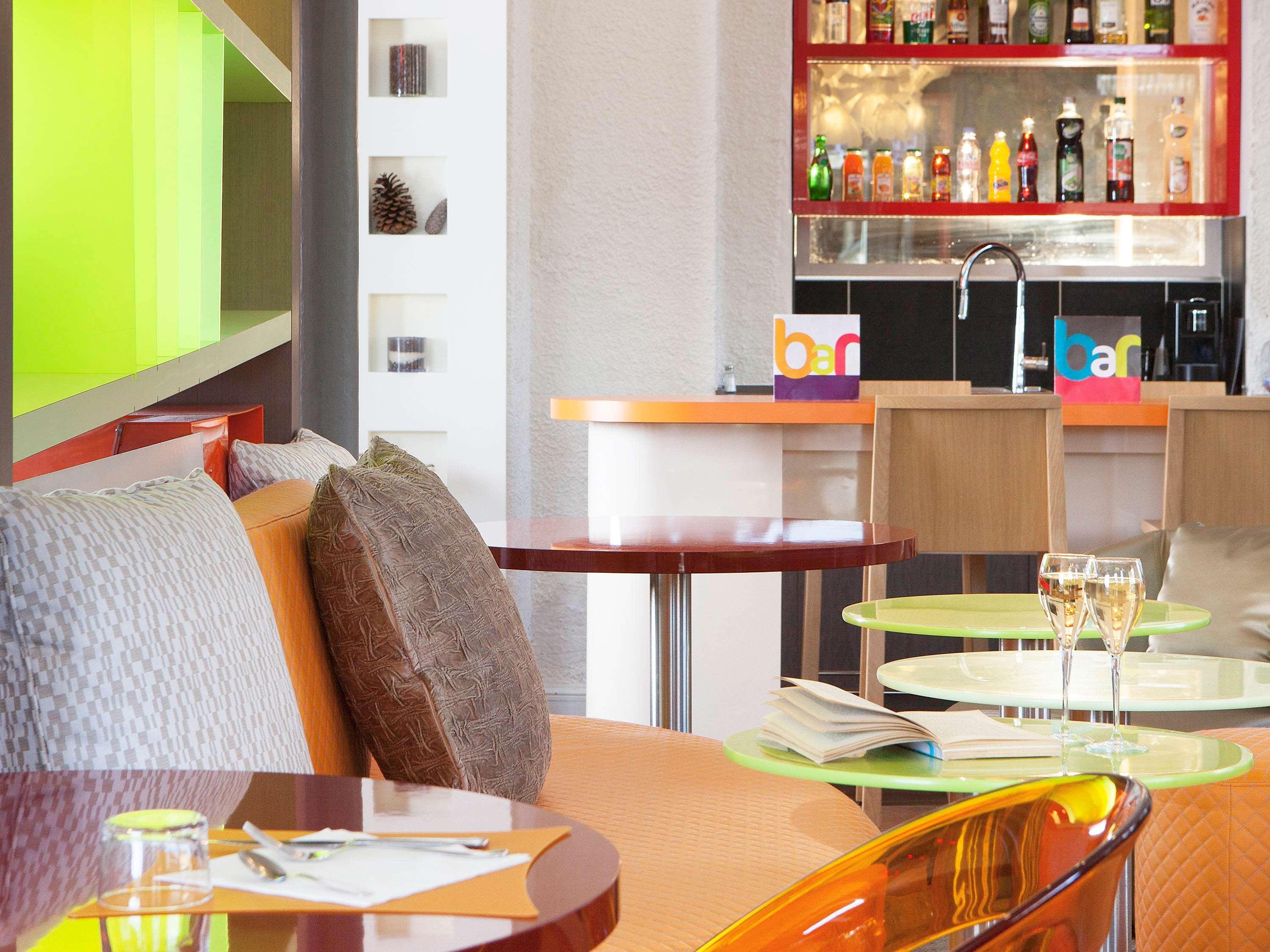 Hotel Ibis Styles Bayonne Restaurant photo